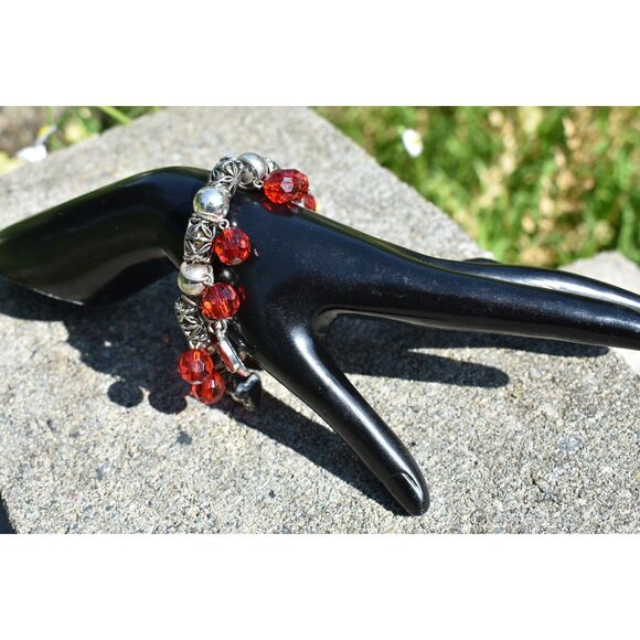 Red Charm Beaded Stretch Bracelet – Silver Tone Accents (Size 7”) - Picture 6 of 7